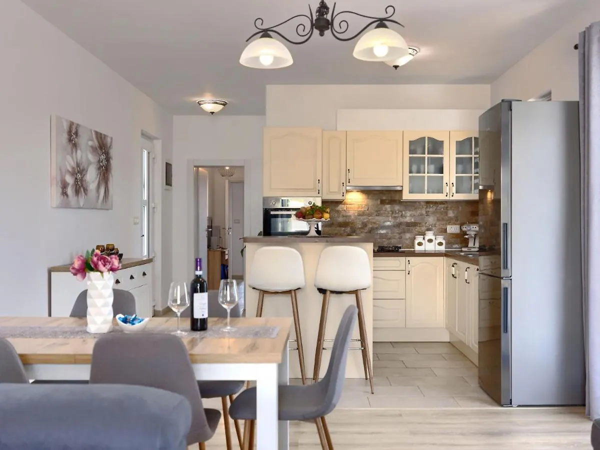 Holiday Home Sabina By Interhome كرينكا كرواتيا