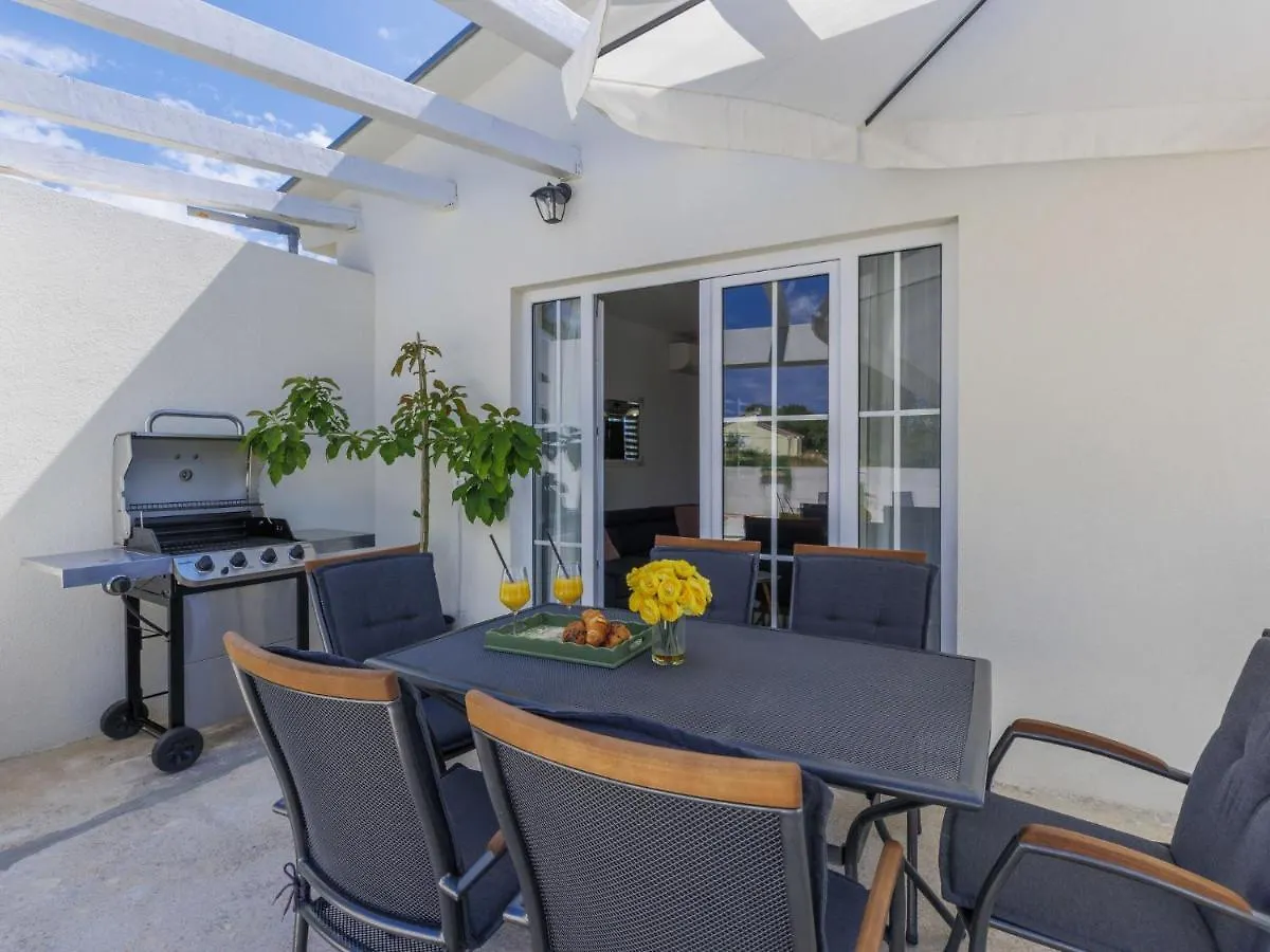 Holiday Home Sabina By Interhome كرينكا